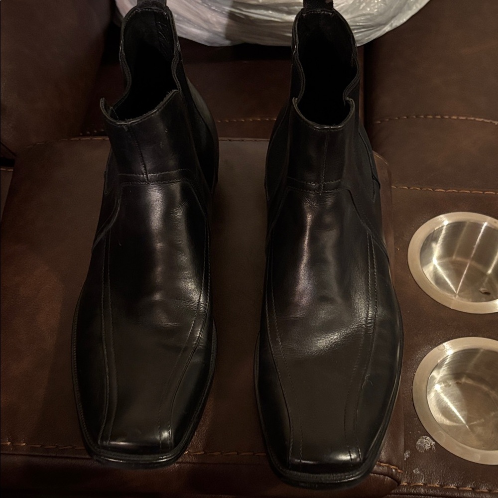 Hugo Boss Black Leather Boots Hugo Boss Men's Leather Chelsea Boot Black •Size10